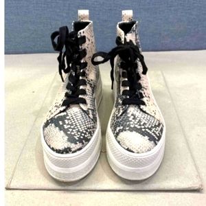 Madden Girl Beige & Black Reptile Pattern Platform Sneakers
